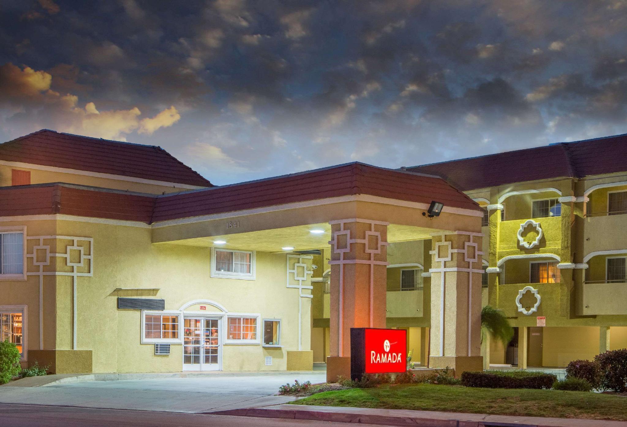 Ramada By Wyndham Ontario Hotel Exterior photo